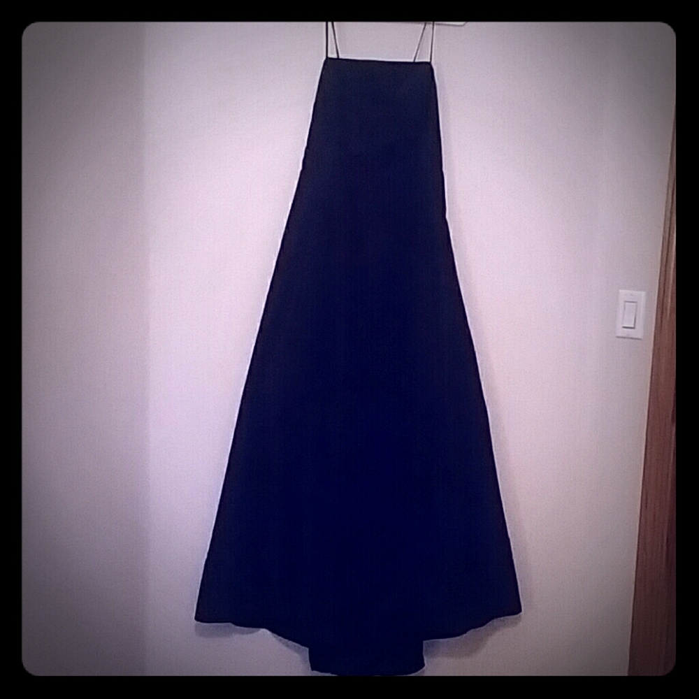 Laundry party gown